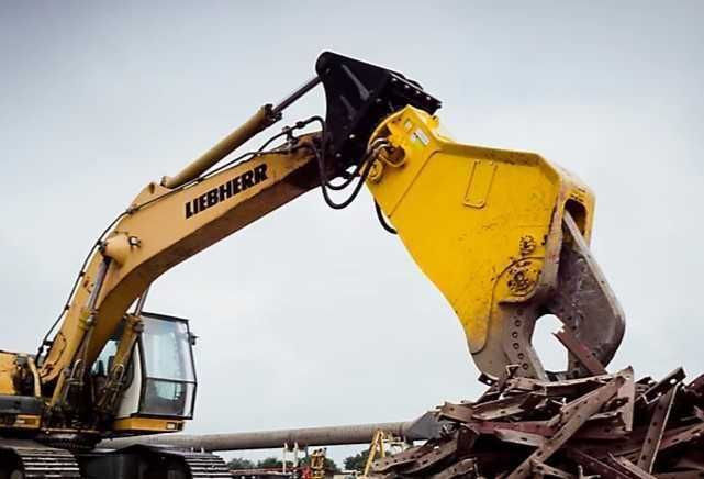 Foarfeca - Pulverizator pentru fier vechi excavatoare Liebherr nou