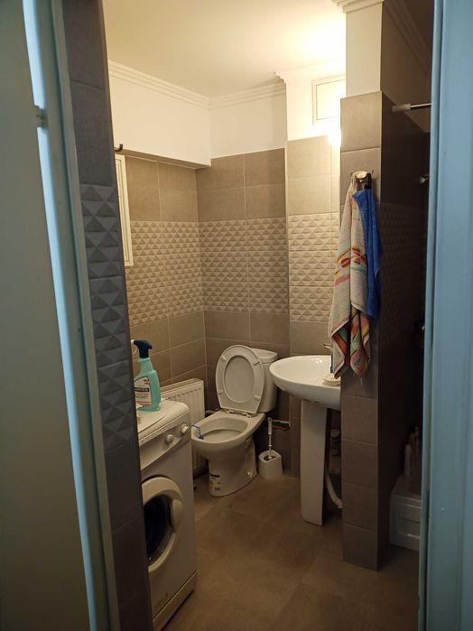 Apartament 2 camere, zona Caraiman