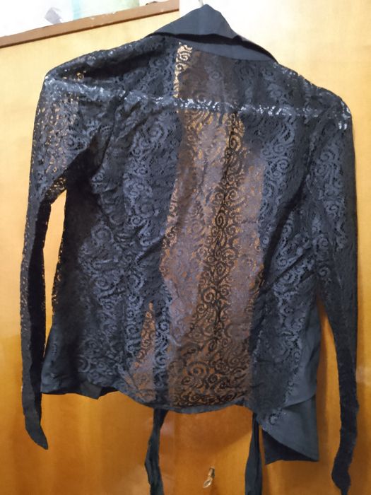 Дамска риза, бюстие и блуза