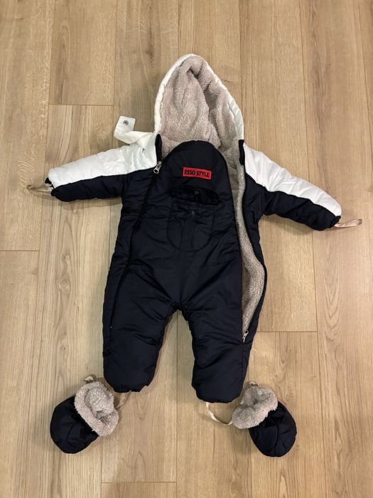 Космонавт за бебе 6-9 месеца