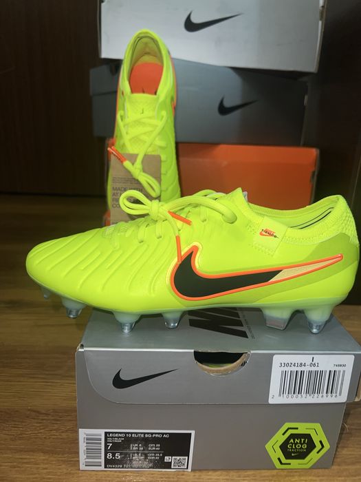 Tiempo Legend 10 Elite SG-PRO AC