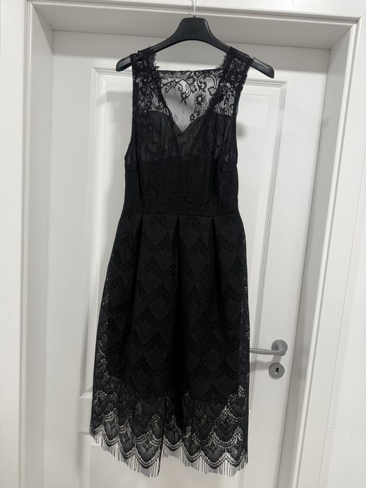 Vand rochie dantela M