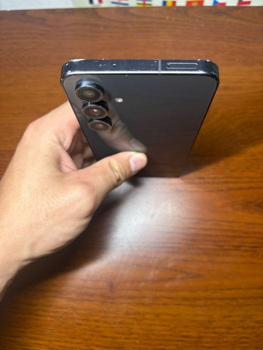 Срочно Продам SAMSUNG S24FE обмен на айфон