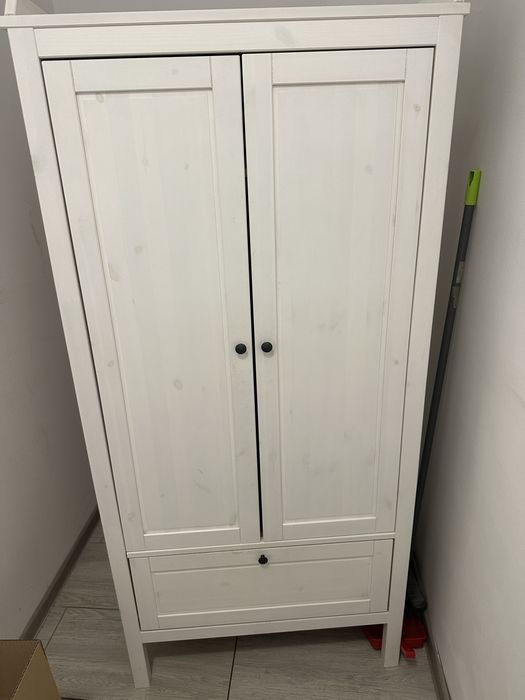 Vand dulap  IKEA