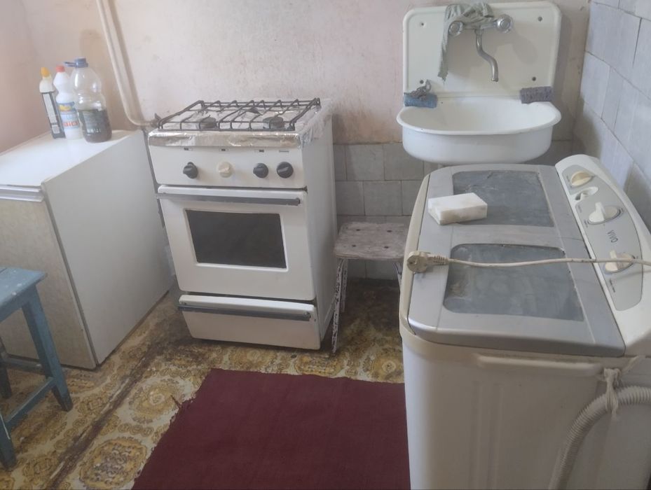 1 хоналик 1 каватда жойлашган квартира оилага ижарага берилади.
1 млн