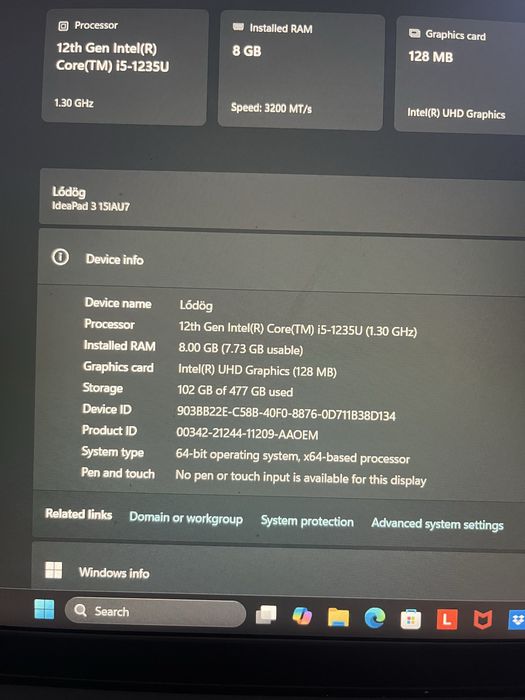 Lenovo leptop.