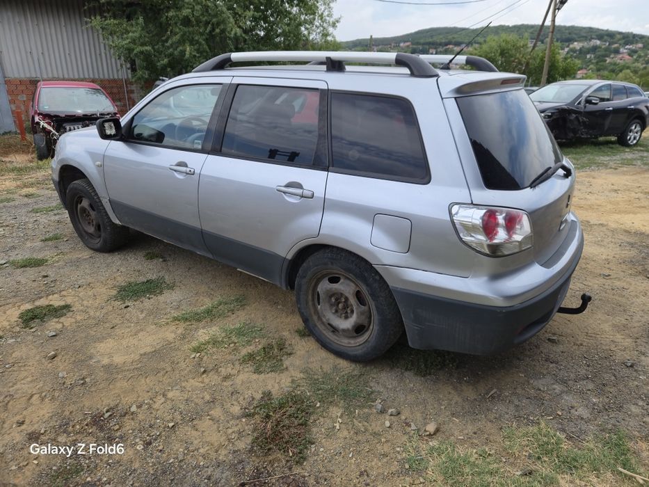 Мицубиши аутлендър 2004г. 2.4 бензин /Mitsubishi outlander 1 На части!