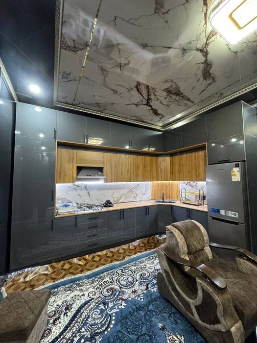 Кухонный мебели на заказ любой сложности