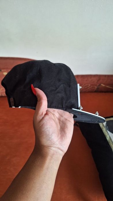 Шапка на к-поп бандата BTS