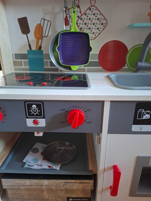 Bucatarie de lemn Lidl completa, cu accesorii suplimentare