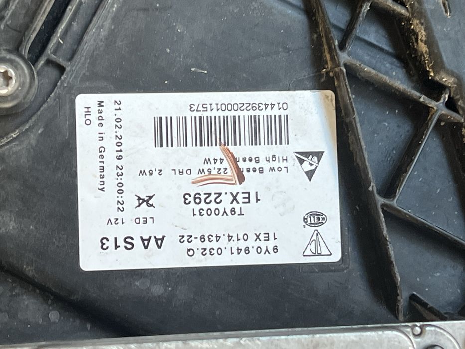 Комплект оригинални оборудвани фарове за Cayenne 9Y