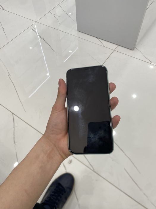 Продам айфон 11 128гб