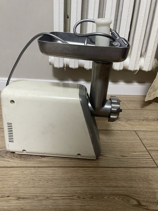 Мясорубка электричесеая