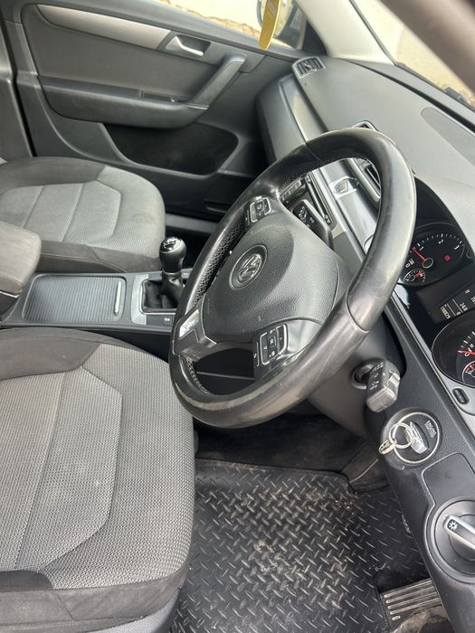 VW Pasat B7 1,6tdi 105ks na chasti/Пасат Б7 1,6тди 105кс на части