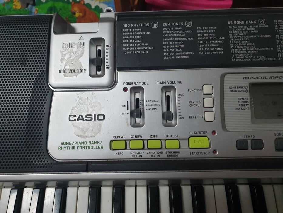 Синтезатор Casio