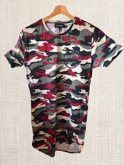 Tricou camuflaj Ashes To Dust mărimea XS sau S slim fit long fit