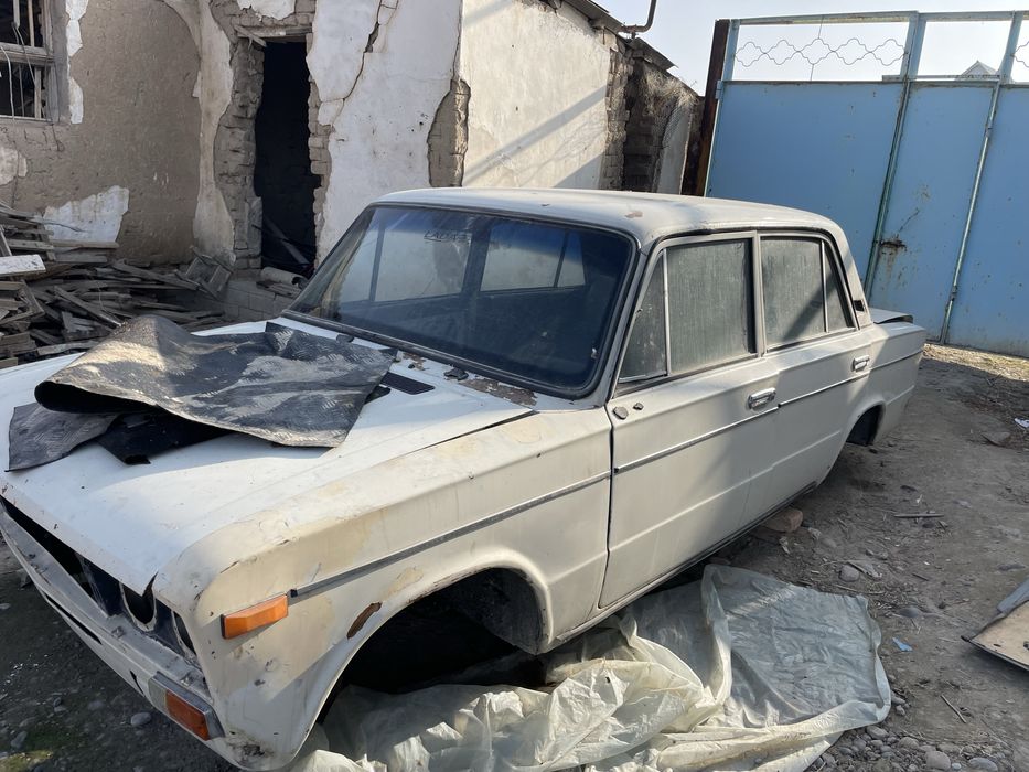 Кузов сотилади ваз 2103  суяглари бутун