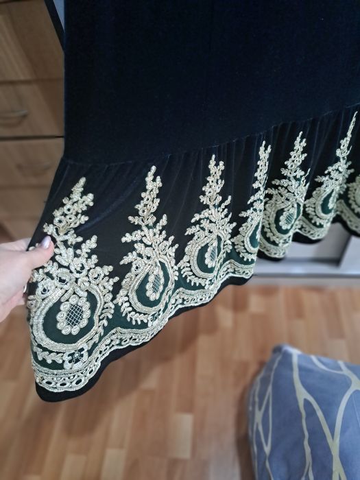 Продам срочно платье