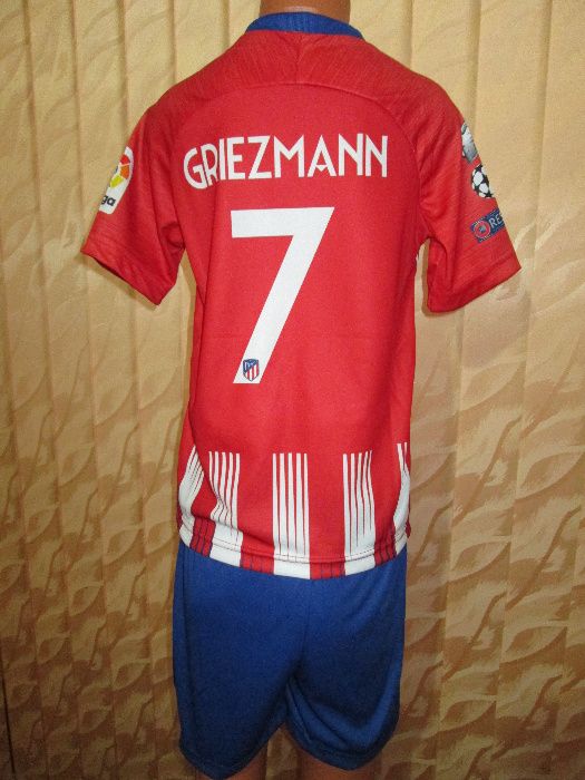 РЕТРО детски екип ПСЖ Буфон 116 размер /Атл.М. Гризман 176 размер 2019