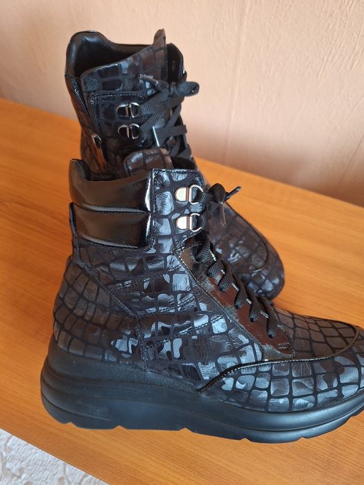 Дамски боти на Пещера Стил