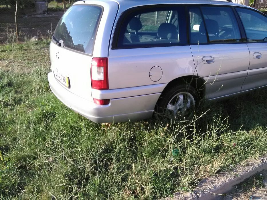 Опел омега б 2.5 на части