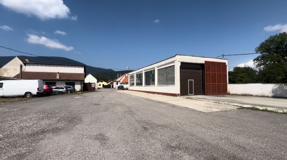 Parcare Camion , TIR , Utilaje , Dube, Remorci