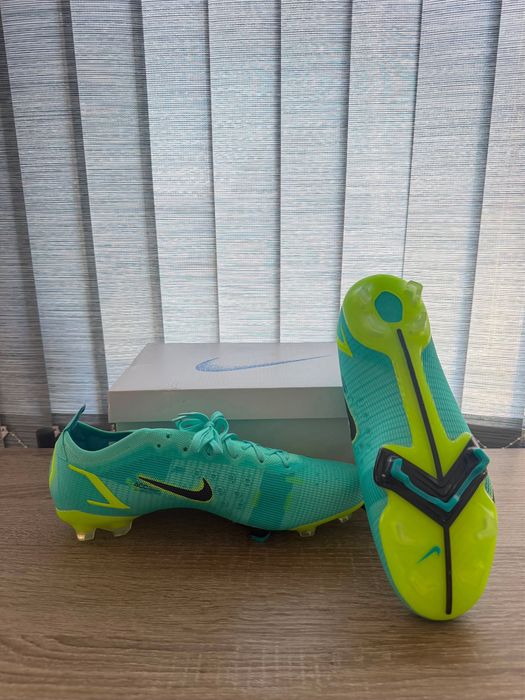 Футболни обувки nike mercurial
