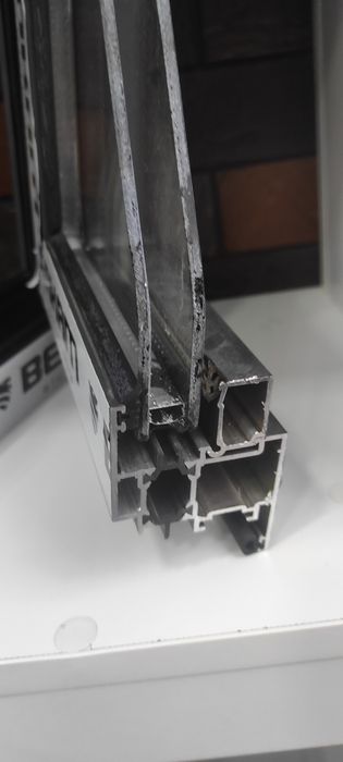 Vitraj pergarotka ewiklar va rom