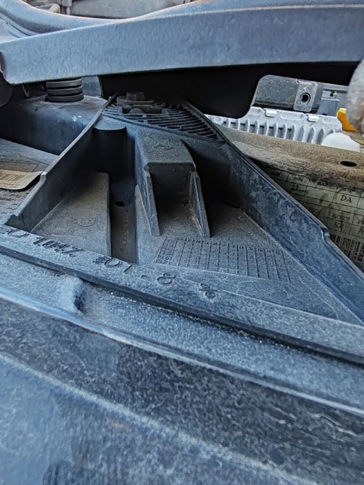 Оригинален десен фар Cherokee WK2 2015г