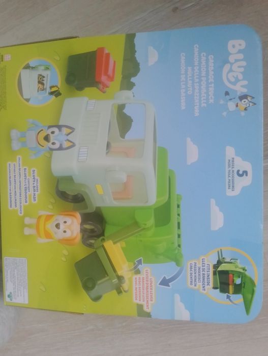 Продавам камионче за боклук