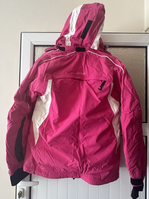 Зимна ски екипировка (дамска)