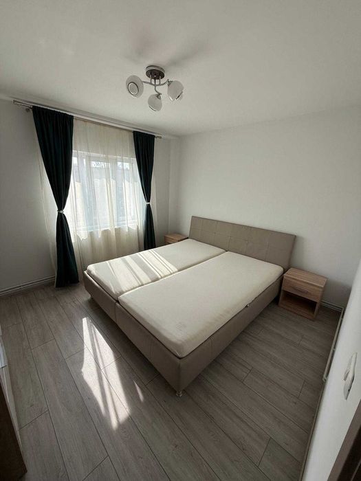 Apartament 3 camere / 2 bai nou renovat de inchiriat - Soarelui
