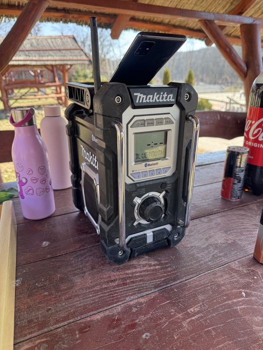 Spiker makita bluetooth aproape nou