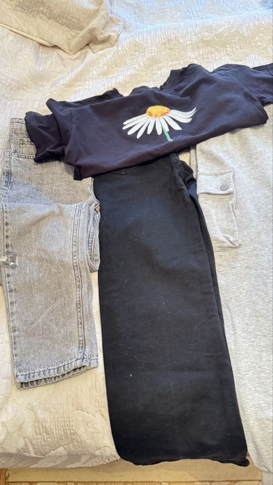 Продам пакет Одежды для девочек - юбки, джинсы