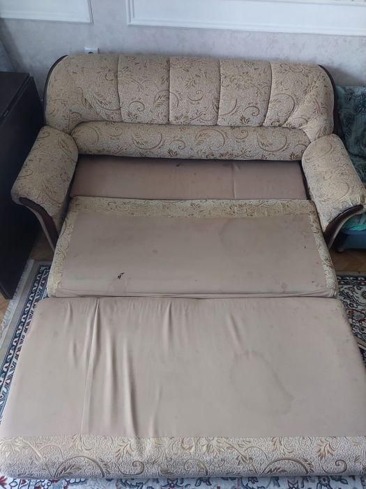 Мебель срочно продам