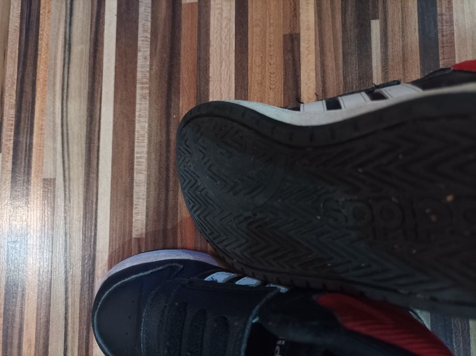 Маратонки на  Аdidas оргинални