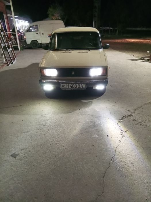 Jiguli 2105 sotiladi