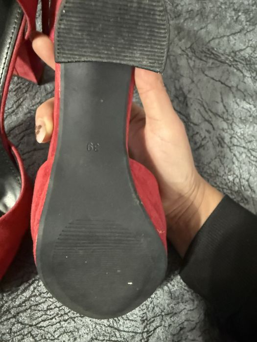 Дамски Червени обувки на ток