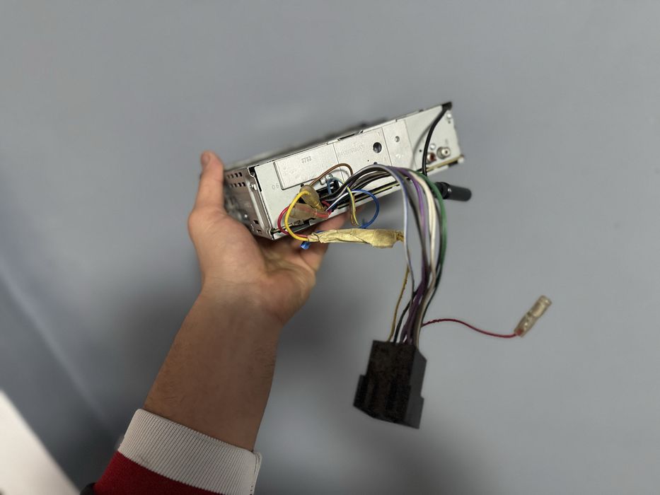 Радио/CD Kenwood 220w/BT/Aux/Usb/CD.