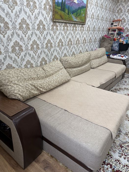 Диван для гостиной