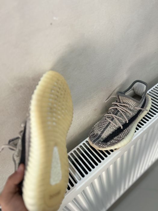 Adidasi Yezzy 350 boost