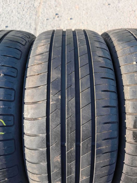 225/50 R17 • Vara • Goodyear Efficient Grip Performance 94W | 4 buc | Pret/buc