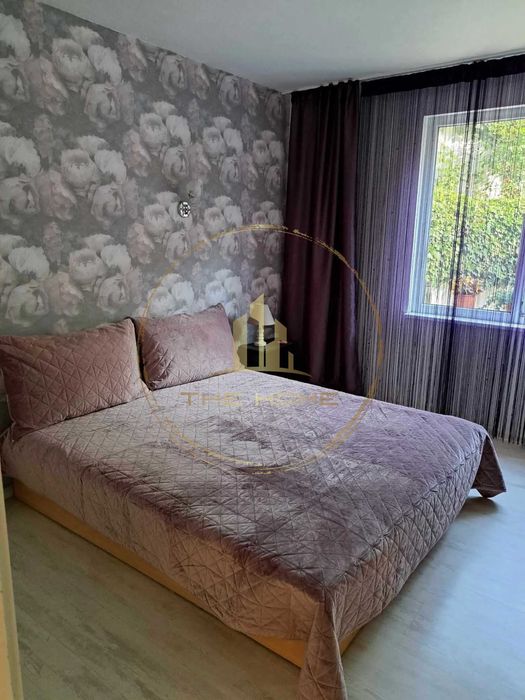 Дава се под наем Двустаен апартамент в Варна, Бриз - 80 кв.м за 425 € - Снимка #3