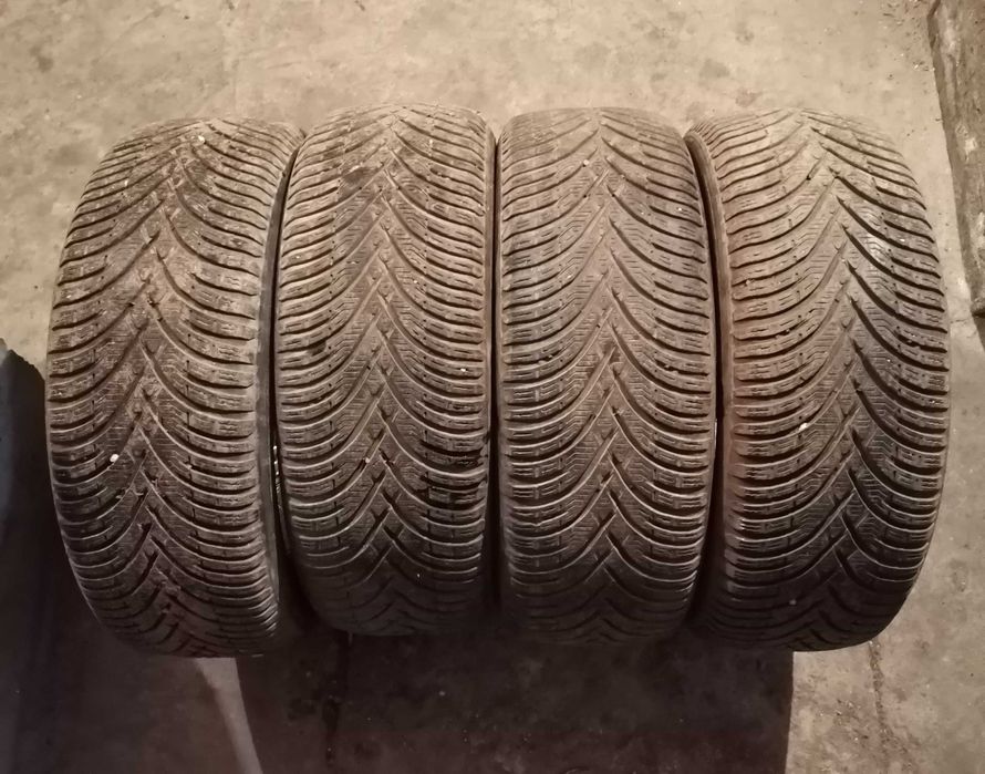 Продавам 4 броя Зимни гуми 205.55.16 на 1 сезон дот 2019 Kleber