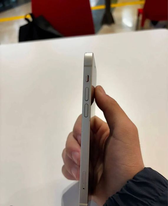 Iphone 12 в хорошем состоянии