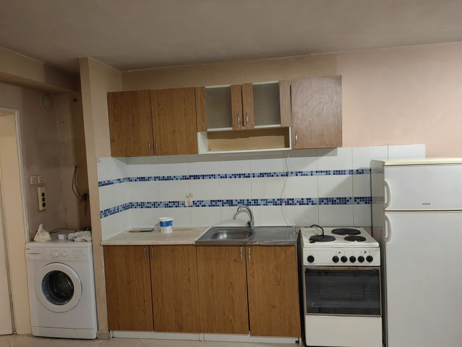 Дава се под наем Двустаен апартамент в София, Надежда 2 - 55 кв.м за 408 € - Снимка #2