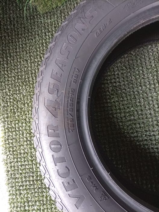 185 65 15 Goodyear vector 4 Season