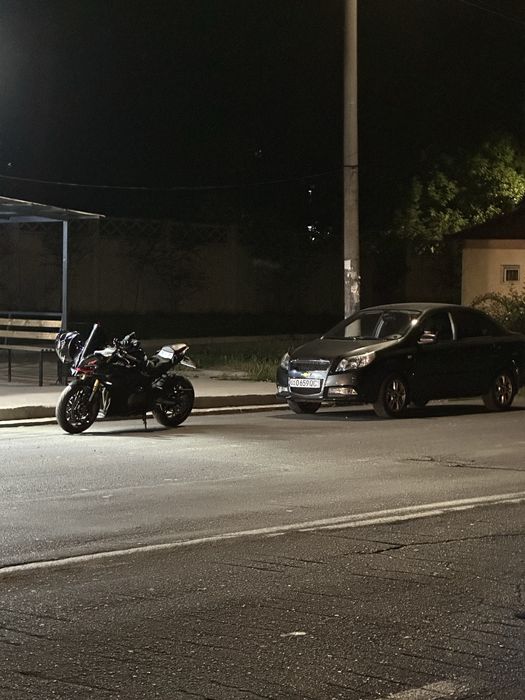 Motosikl Qj moto 600 rr sotilad