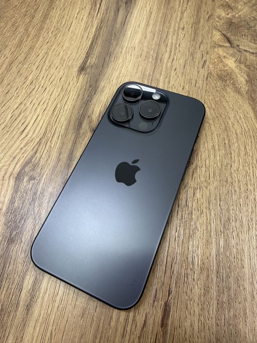 Продам айфон 15 про идеальный