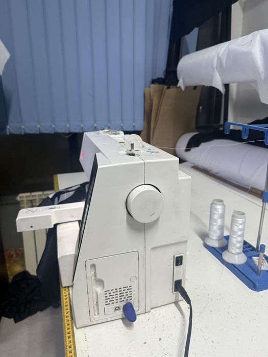 Вышивальная машинка Janome